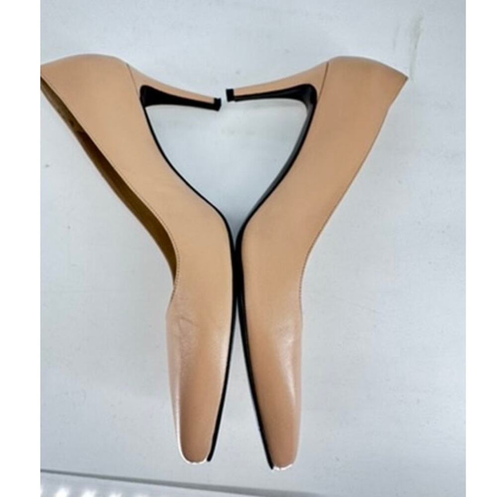 Stuart Weitzman Stuart Heel 8.5 Beige Leather 3" heel - Picture 5 of 9